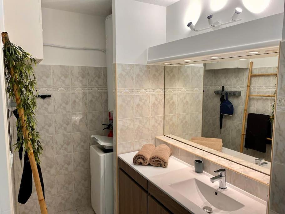 Port-Frejus, Le Paladien, Appartement 2 Pieces Climatise, Terrasse & Parking Экстерьер фото