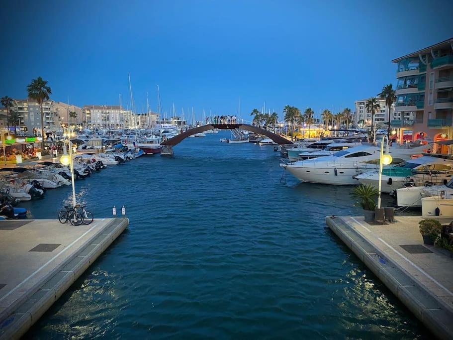 Port-Frejus, Le Paladien, Appartement 2 Pieces Climatise, Terrasse & Parking Экстерьер фото